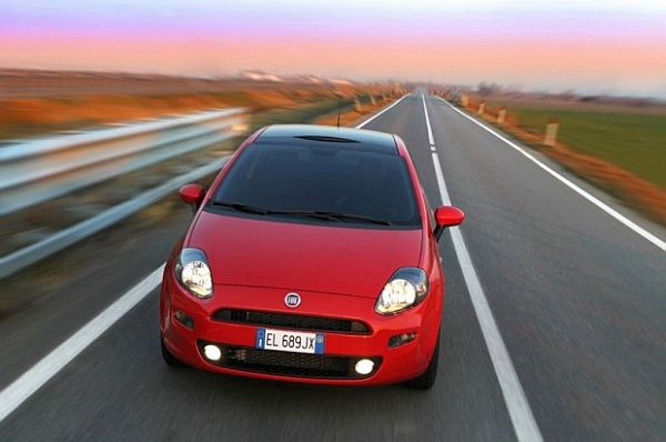 El Fiat Punto Se Dejar De Fabricar Por Tres Meses En Italia