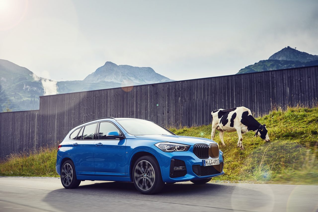 Bmw X Xdrive E Yeni Plug In Hibrit Suv Un Menzili Ve Fiyatlar