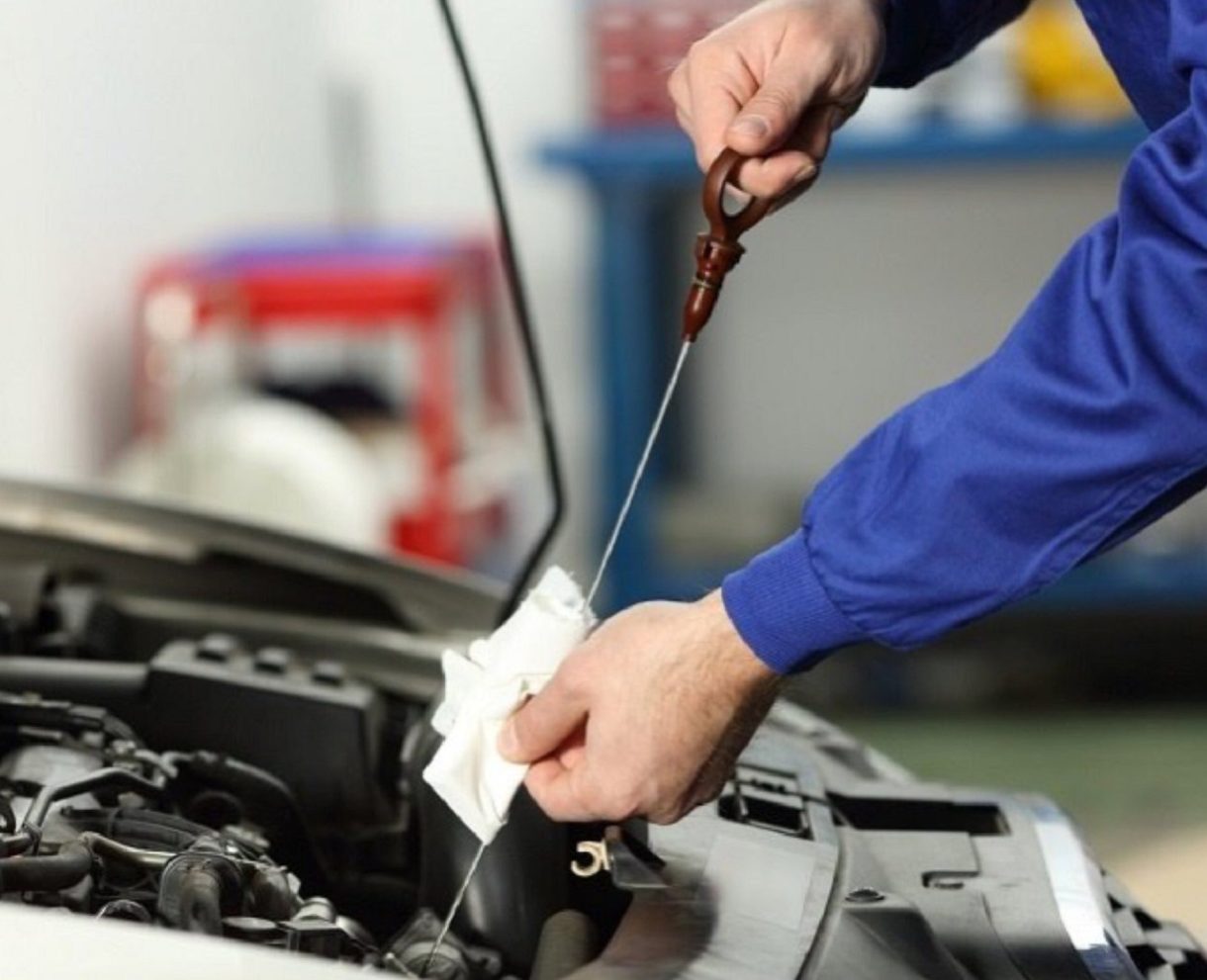 How To Check The Engine Oil Level In Your Car