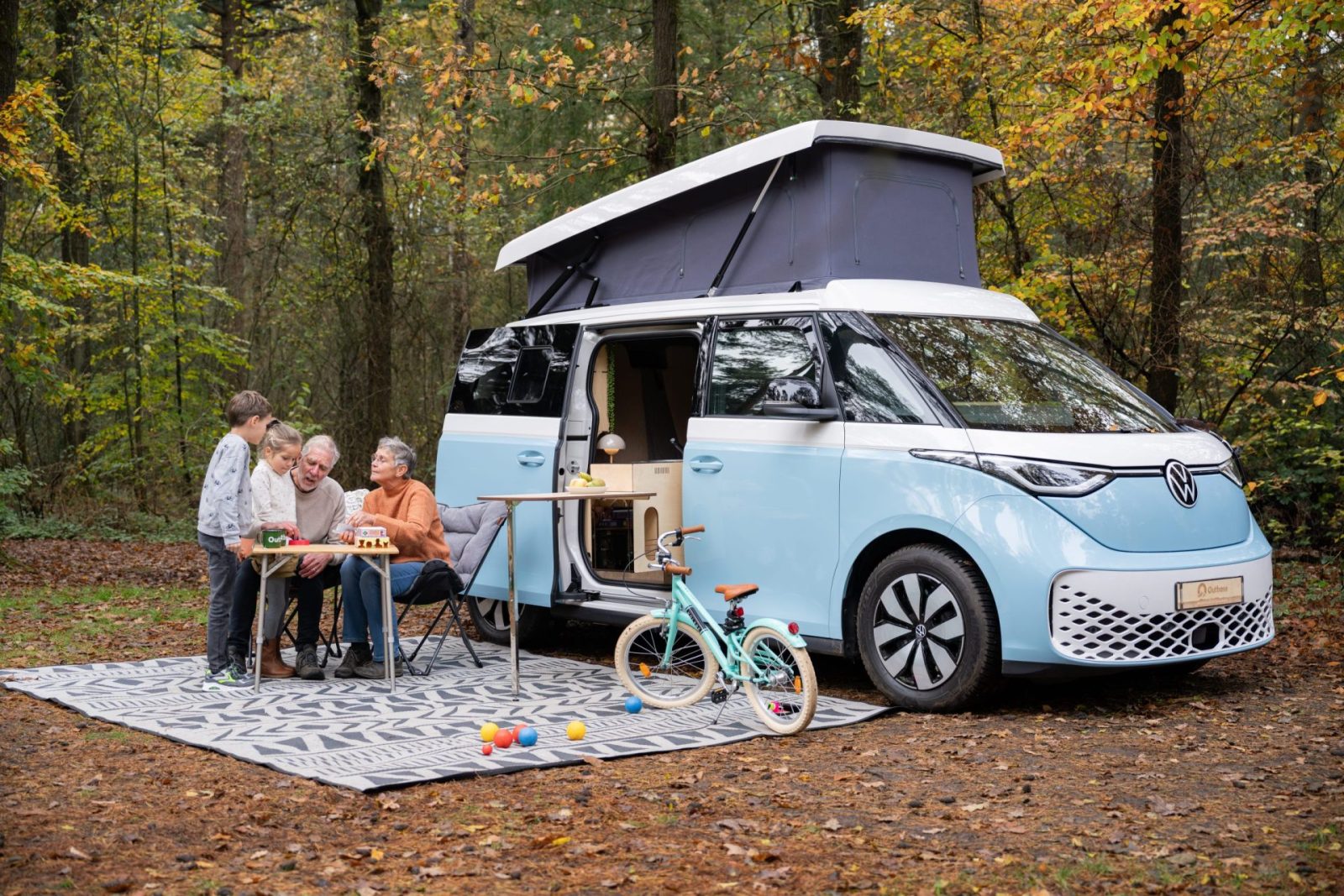 Outbase Reta A Vw Y Presenta Una Versi N Camper Del Id Buzz