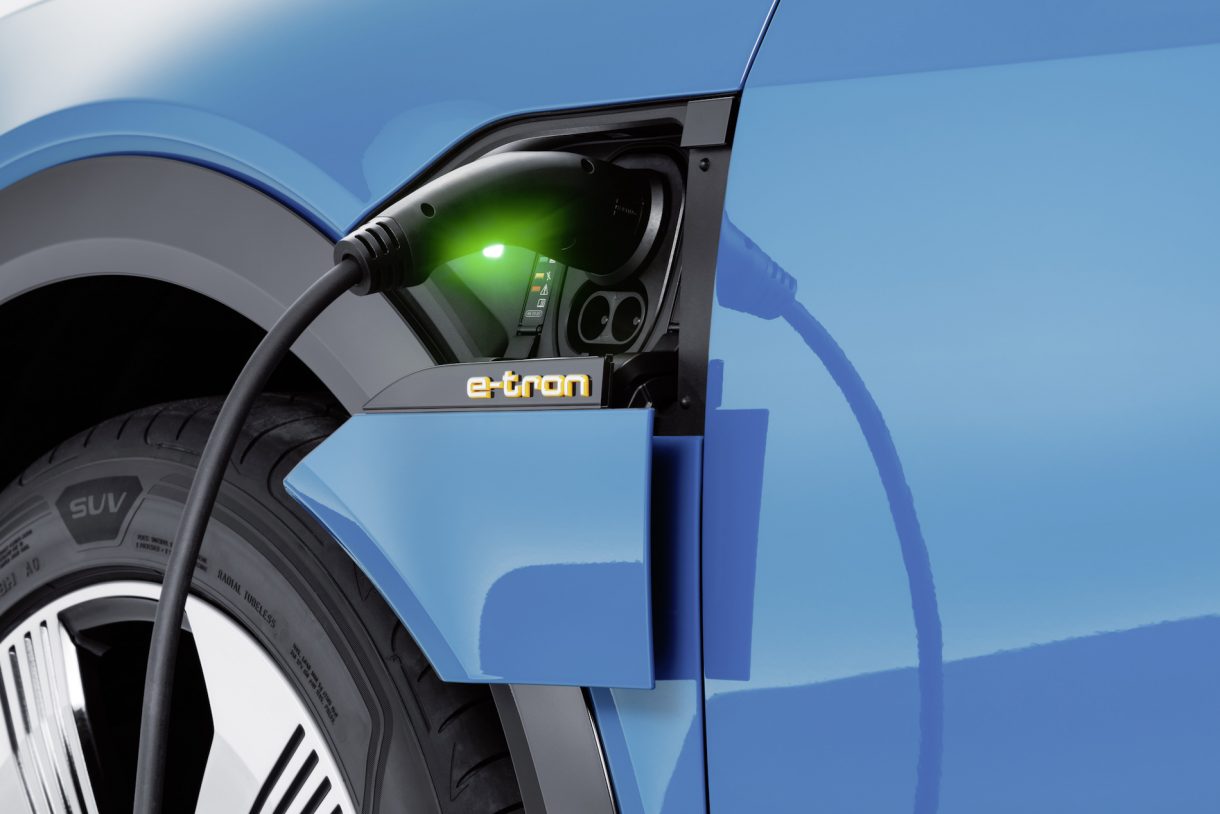 Audi e tron dc fast charging sales