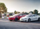 Tesla incrementa la penalización a los vehículos que sigan aparcados en sus Supercargadores y hayan concluido la recarga