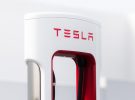 Tesla reduce el tiempo de carga en sus Supercargadores V2