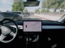 Los vehículos de Tesla pronto te dejarán en la puerta y se irán a aparcar autónomamente