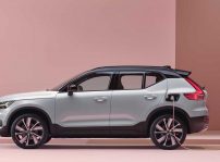 Volvo Xc40 Recharge Lateral