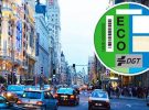 Coches con etiqueta ECO que podrán circular más años: ¿cuáles son y por qué?