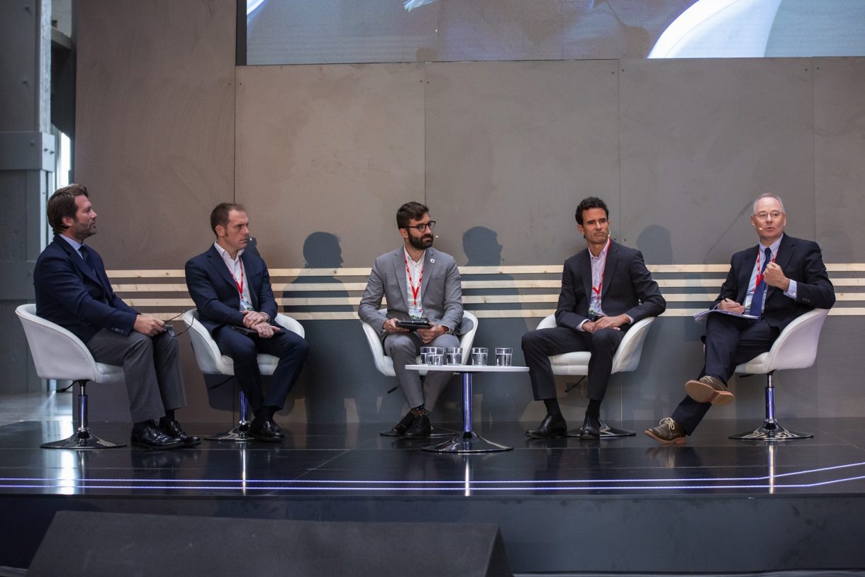 El gobierno en funciones tiene un plan para poner 5 millones de EV para 2030