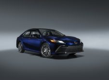 Toyota Camry 2021 (9)