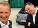 Elon Musk, Tesla, y Herbert Diess, Volkswagen, se reúnen para acercar posturas y probar los coches rivales ¿qué está pasando aquí?