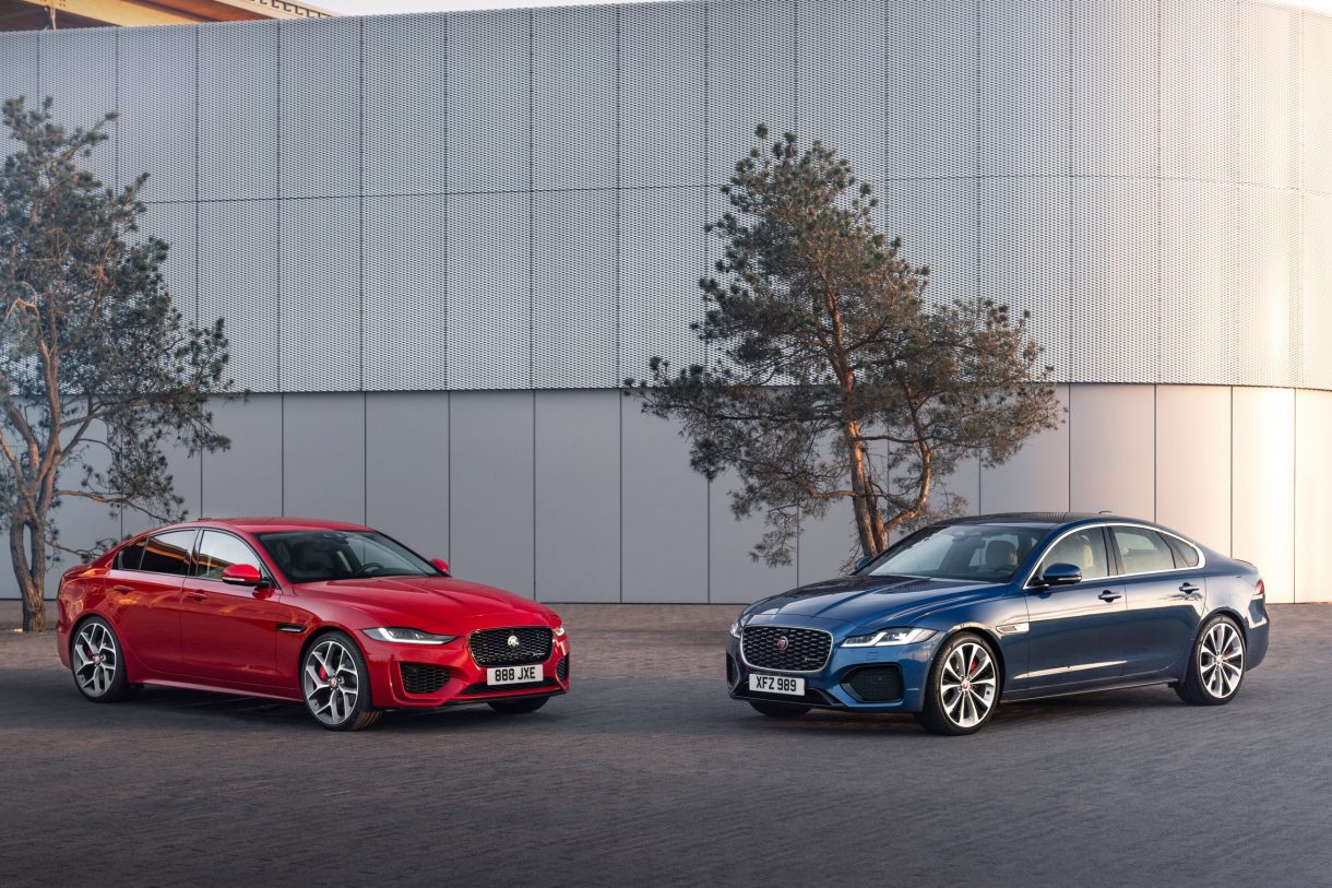 Los nuevos Jaguar XE y XF asumen la hibridación híbrida ligera para mejorar su eficiencia energética