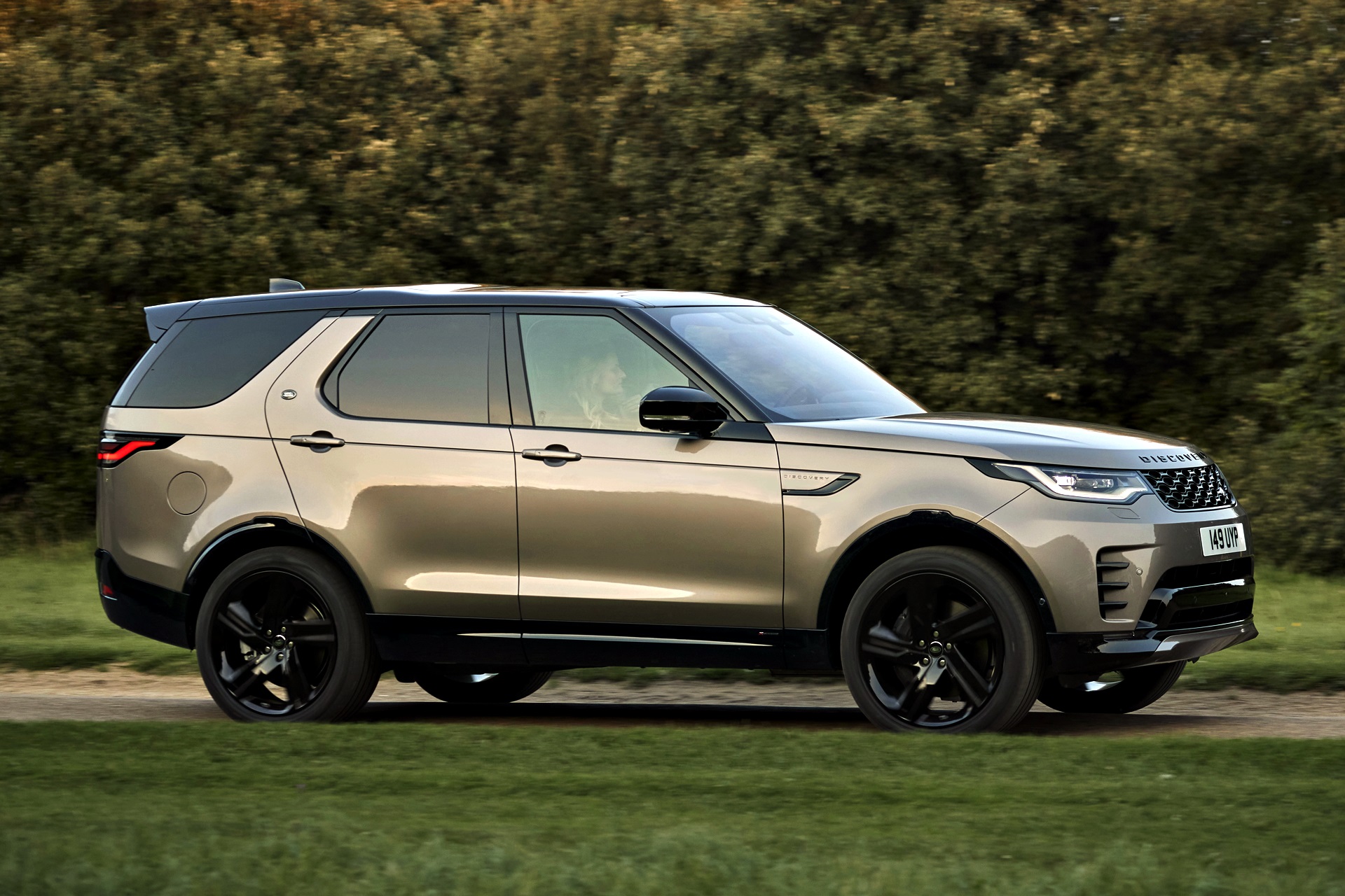 Land Rover Discovery P360 R Dynamic 2021 (3)