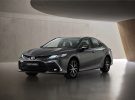 Más tecnológico pero menos arrebatador es el nuevo Toyota Camry Hybrid