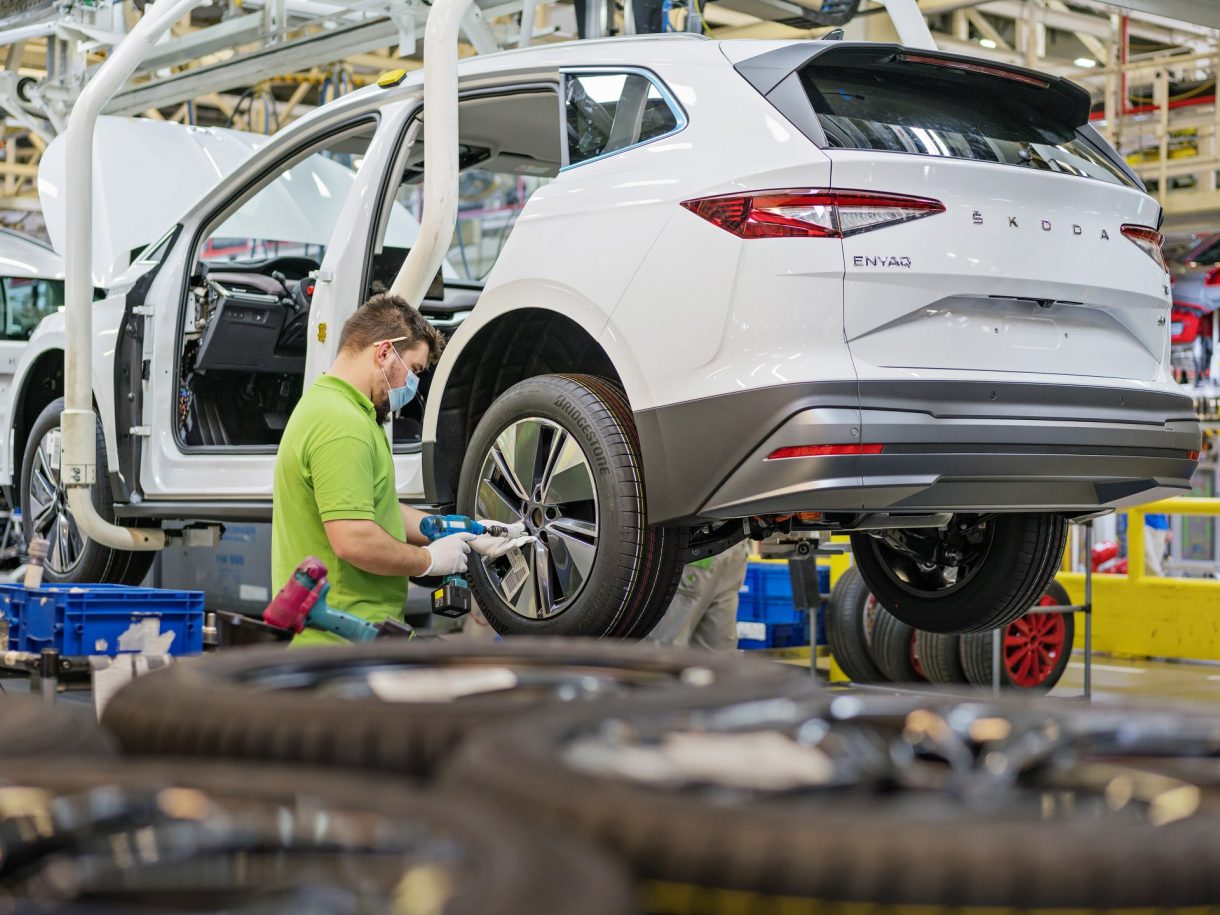 El CEO de Skoda lo confirma: el Enyaq tendrá otra variante y llegan nuevos modelos eléctricos