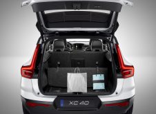 Xc40 R Design Expression, In Crystal White Pearl