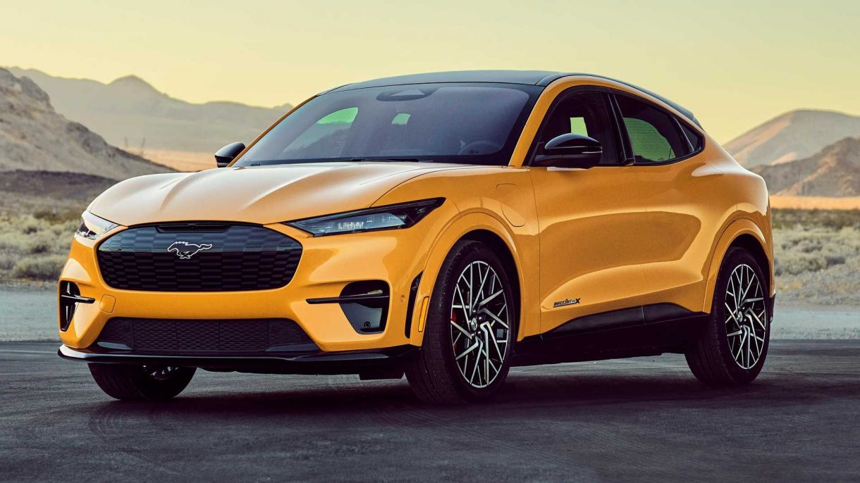Výroba Mustangu Mach-E sa počas celého tohto týždňa zastavila