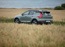 Volvo Xc40 Recharge P8 Awd In Sage Green