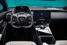 Toyota cree que no todo el mundo debería conducir un eléctrico