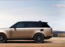Land Rover Range Rover 2022 Pluged
