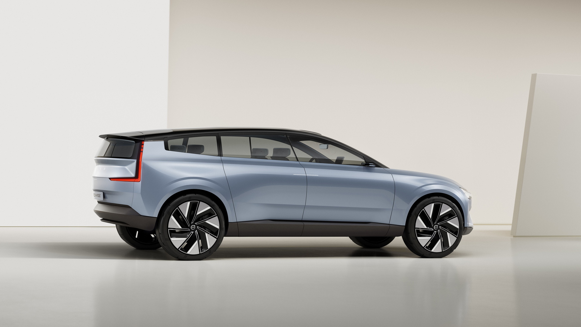 2021 Volvo Concept Recharge (1)