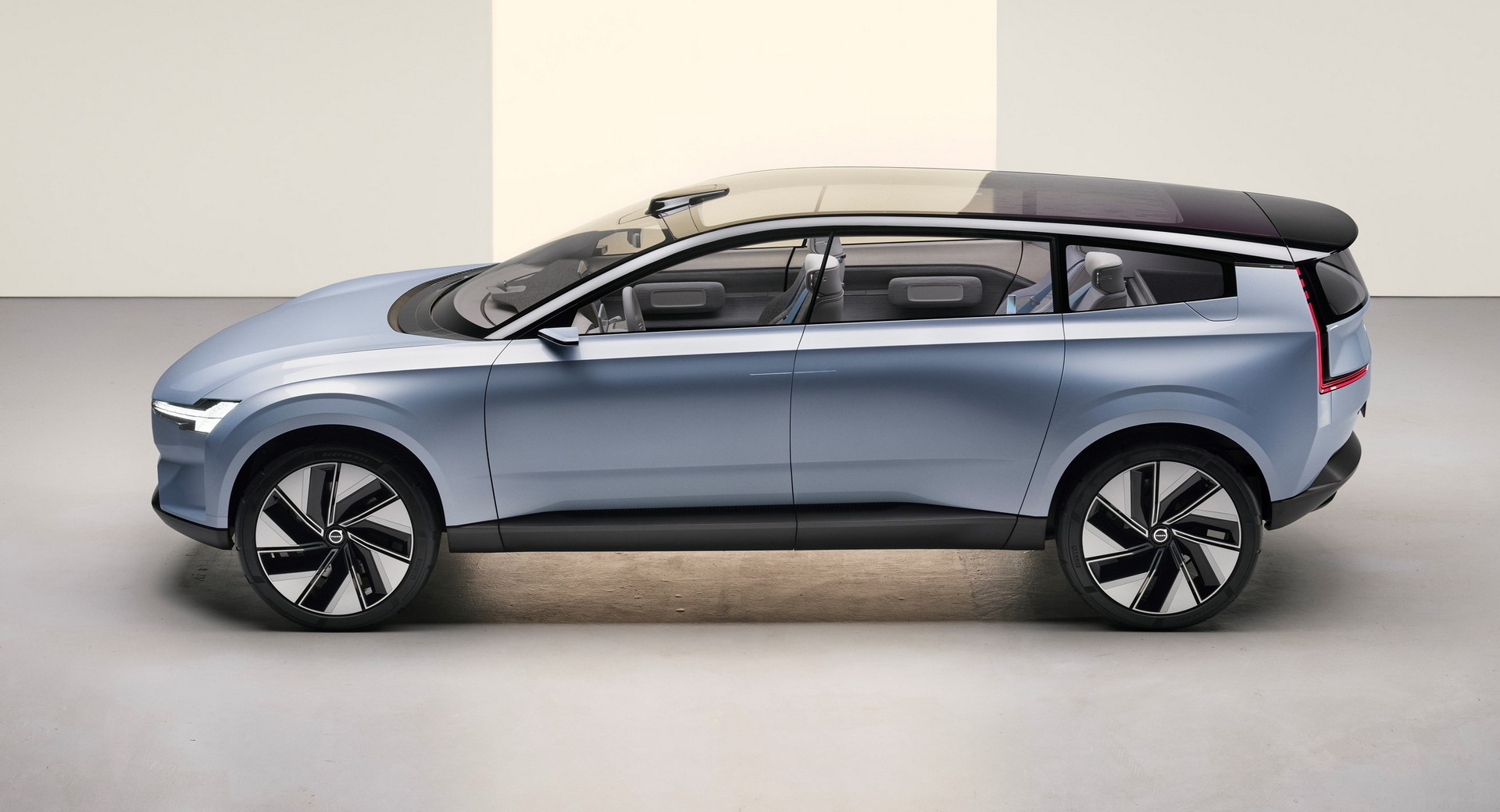 2021 Volvo Concept Recharge