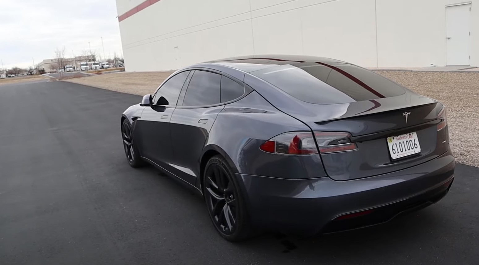 Tesla Model S Plaid Armormax Back