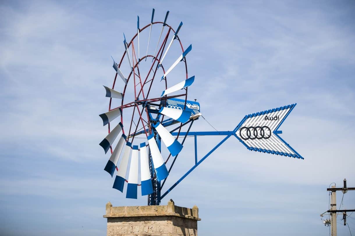 아우디의 최신작: 풍차가 e-트론 엔진을 탑재한 발전기로 변신
