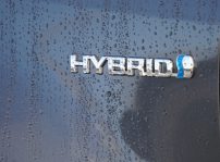 Toyota Yaris Hybrid 3