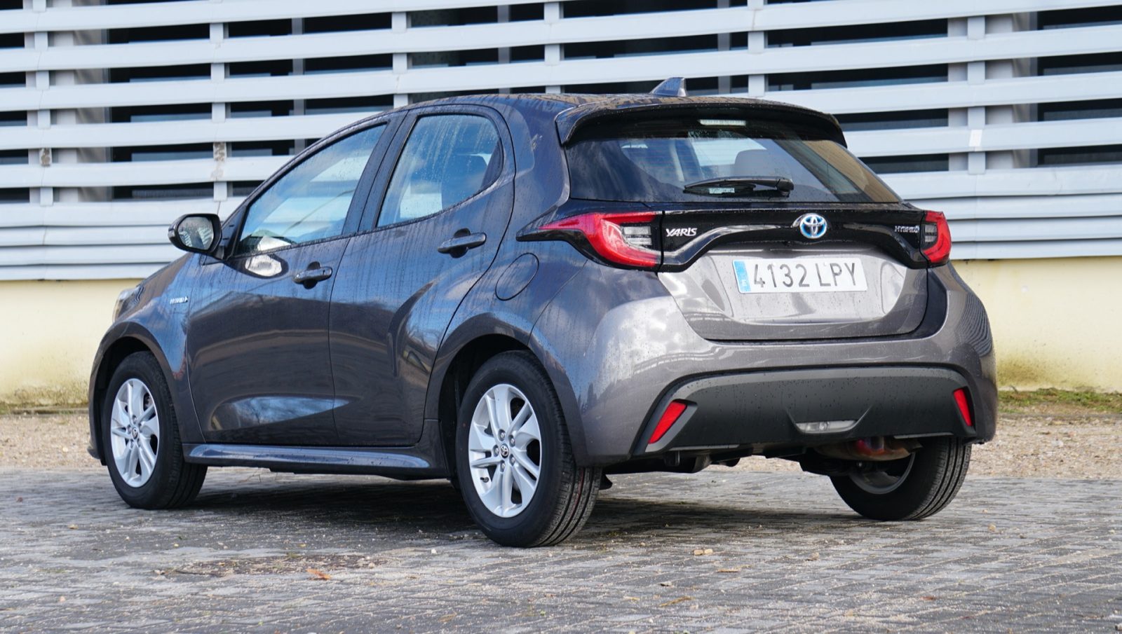 Verwunderlich Toyota Yaris Hybrid Test Ebenbild