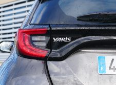 Toyota Yaris Hybrid 8