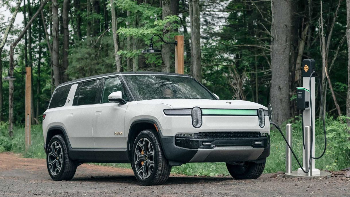 More problems for Rivian: entry-level models cancelled