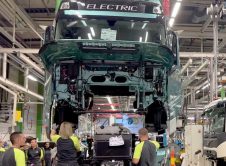 Volvo Trucks Electric Production