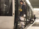 España prohibe los patinetes en los trenes: ¿cómo afronta Europa este problema?