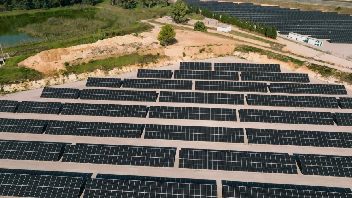 Preocupación por el exceso de energía solar en España durante el verano
