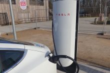 Los Supercargadores V4 de Tesla ofrecerán 350 kW de potencia