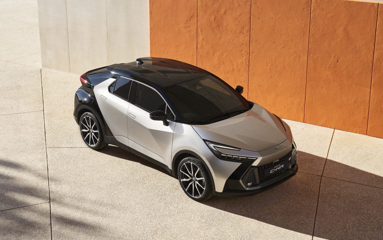 Toyota Chr 2024 Side Driving ECO