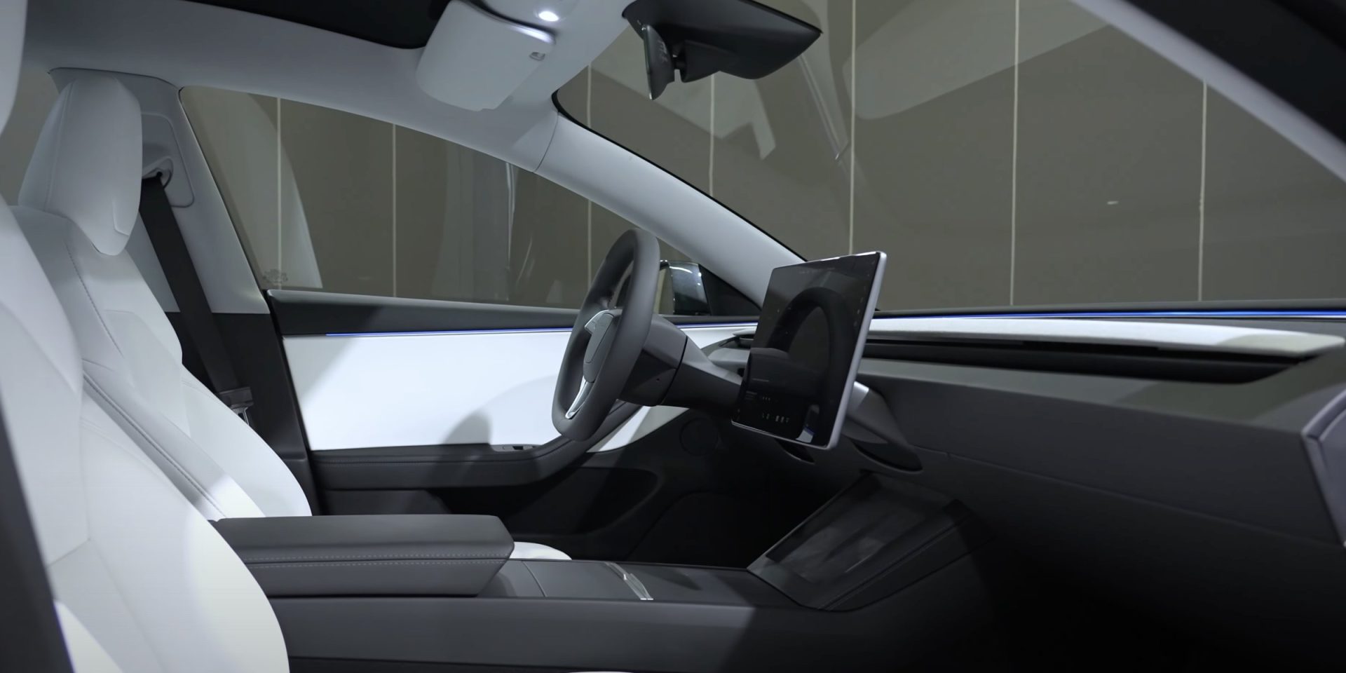 Tesla Model 3 2024 Interior