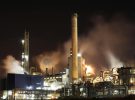 Tony Blair cuestiona el fin de los combustibles fósiles y propone centrarse en captura de carbono