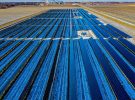 Energías renovables bajo escrutinio tras apagón histórico en la península ibérica que afecta a 55 millones
