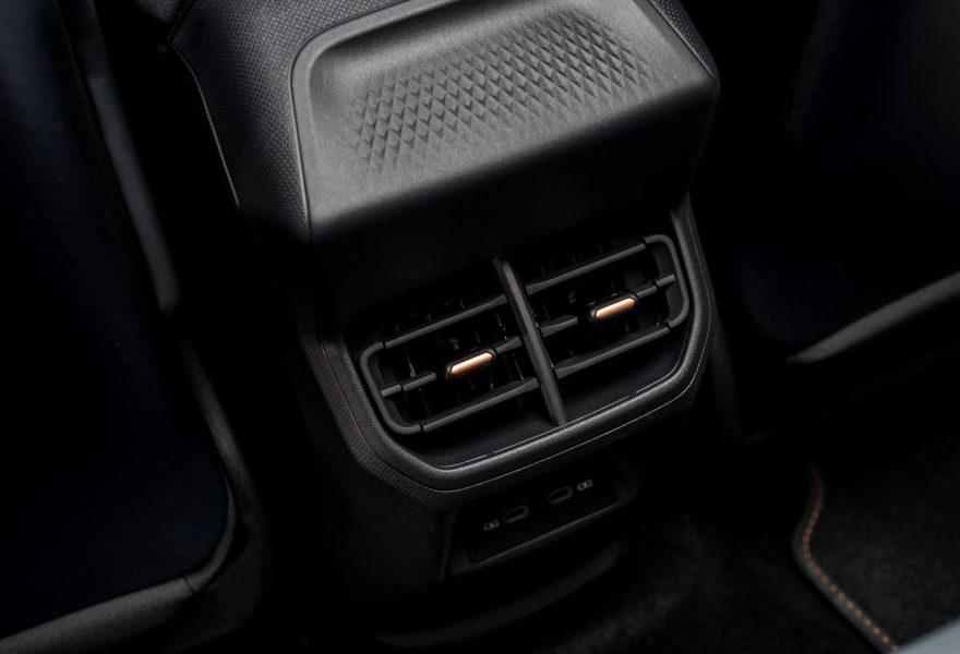 Guía de compra: cómo elegir un compacto eléctrico en 2026 según autonomía, precio y punto de carga