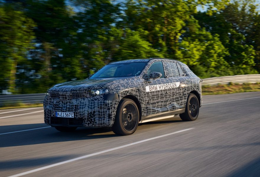 Qué es la conducción autónoma nivel 2+ en un SUV premium y qué puede hacer realmente sin intervenir