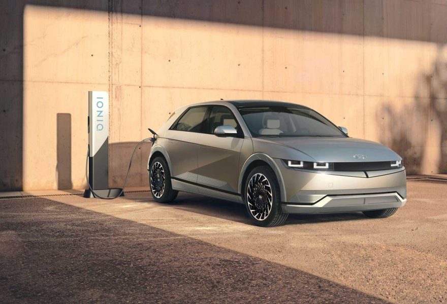 Guía de compra: qué compacto eléctrico elegir en 2026 si haces muchos viajes largos por autopista