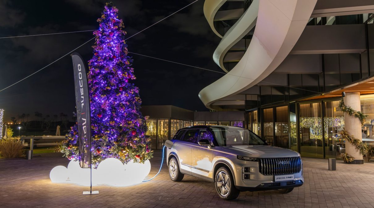 Comparativa 2026: Jaecoo 7 vs MG HS por equipamiento, consumo y precio en SUV-C accesible
