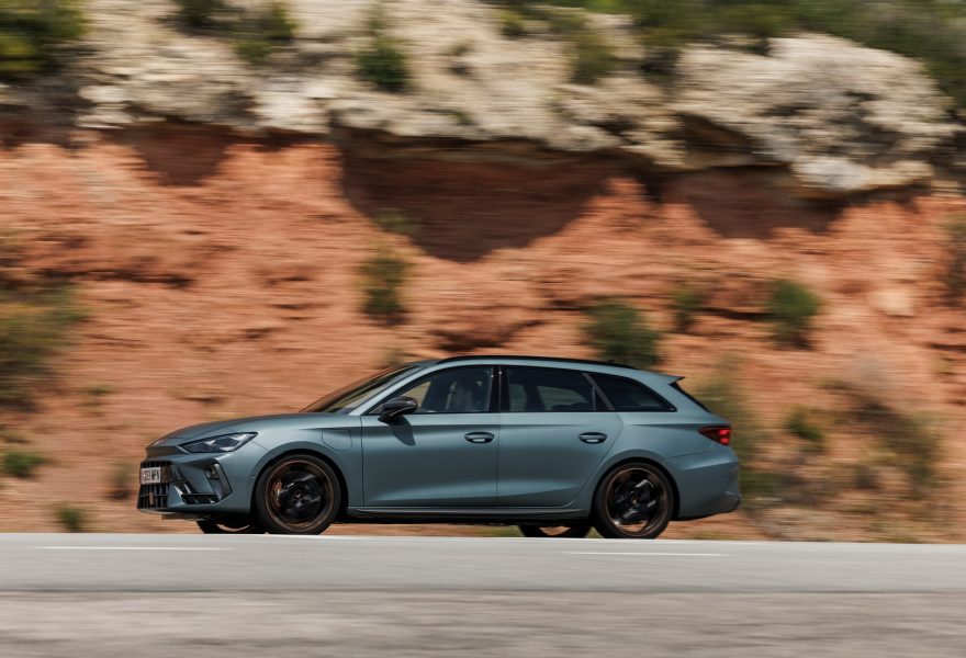 Cómo se calcula el ahorro real de un SUV PHEV frente a un gasolina si haces menos de 50 km al día