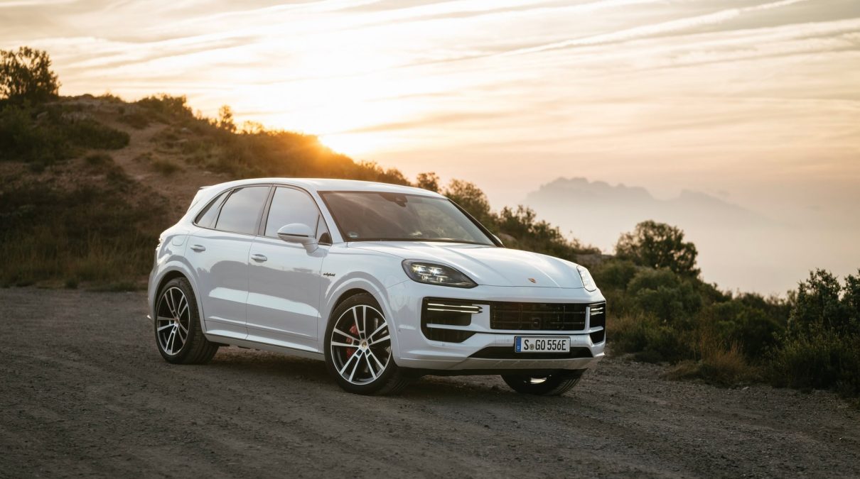 Qué es la suspensión neumática adaptativa en un SUV premium y cómo influye en consumo y confort