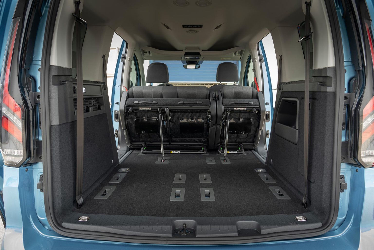 Lux-Ride Front Seat Cover For Ford Transit, Turnéo, Connect, Courier – Grey Artificial Leather & Fabric