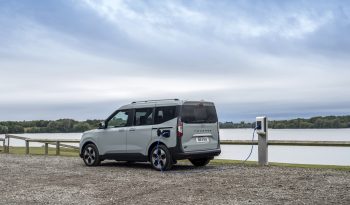 Ford Tourneo Courier full
