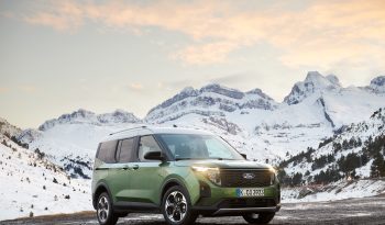 Ford Tourneo Courier full