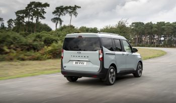 Ford Tourneo Courier full
