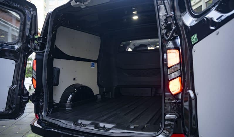 Ford Transit Custom full