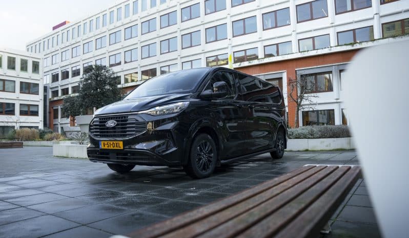 Ford Transit Custom full